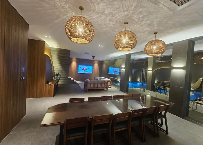 Вилла Luxury Poolvilla First