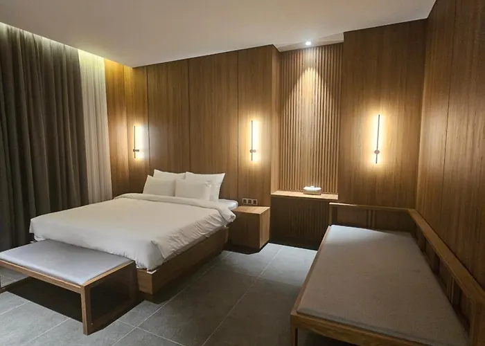 Luxury Poolvilla First Вилла