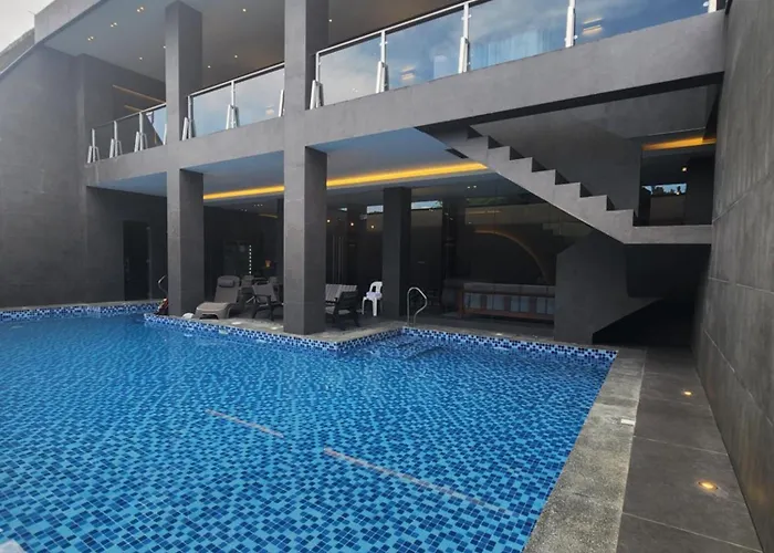 Luxury Poolvilla First Вилла