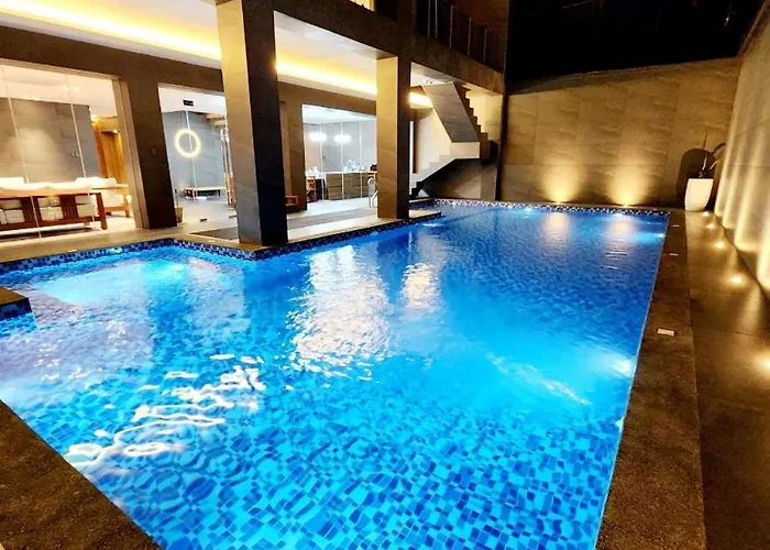 Вилла Luxury Poolvilla First *