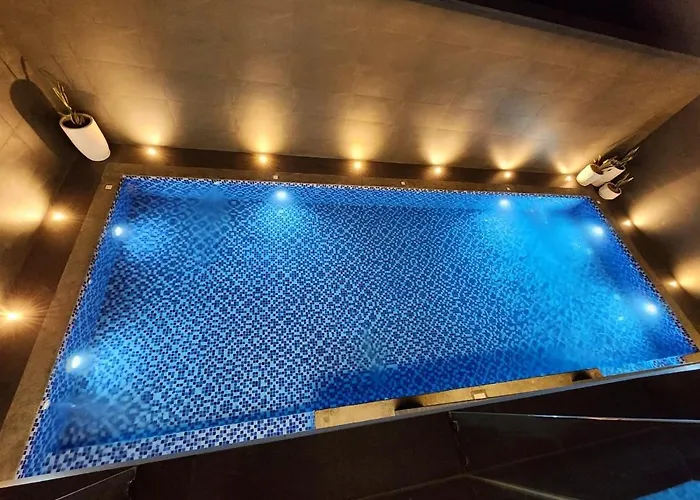 Luxury Poolvilla First Вилла Pajak